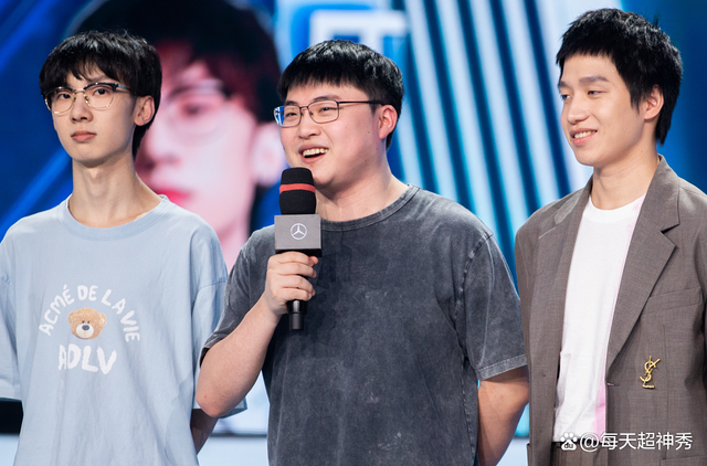 Karsa在法国队比赛中问鼎冠军,回归赛场引发热议!的简单介绍爱游戏官网首页